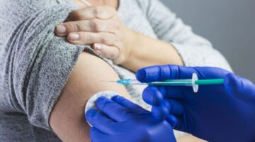 Vacunación covid-19 en Colombia en riegos por fallas del COVAX