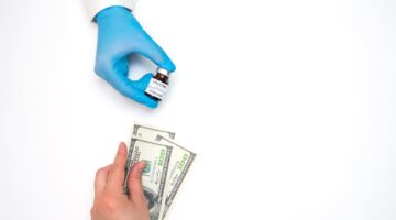 Vacunas de Pfizer y Moderna elevan sus precios