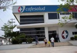 Renunció presidente de Cafesalud