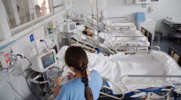 “No estamos ante un colapso generalizado del sistema de salud” MinSalud