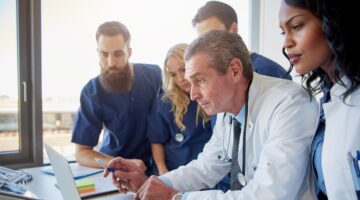 derecho laboral de los profesionales en salud