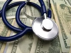 NO se puede trasladar glosas a médicos