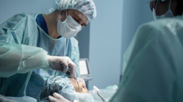 doctors-performing-rhinoplasty-operating-room