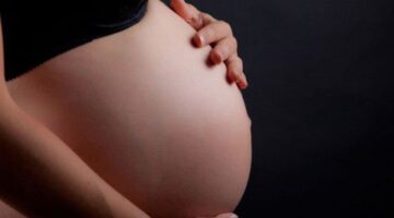 La quimioterapia y la radioterapia durante el embarazo son seguros para el bebé