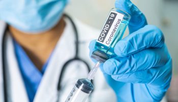 pacientes anticoagulados no vacunar falso