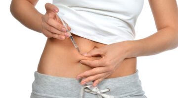 Diabetes,Patient,Insulin,Shot,By,Syringe,With,Dose,Of,Lantus