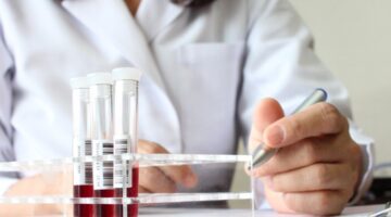 Minsalud actualizará el Manual de Acreditación para Laboratorios Clínicos