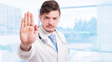 Médicos defienden su autonomía - Piden retirar dos proyectos de ley