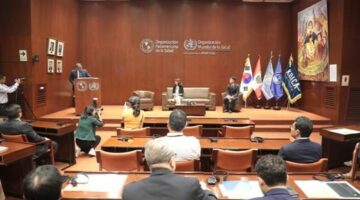 Minsa lidera iniciativa para garantizar acceso a la salud de migrantes y refugiados en Perú