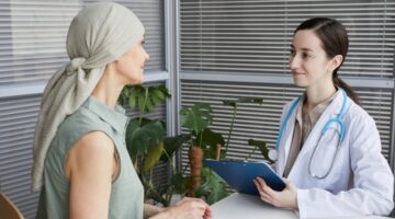 ¿Cuáles son las principales barreras que afrontaron los pacientes con cáncer en Colombia en 2020