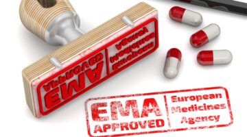 ¿Cuánto se demoran los países europeos en incorporar los medicamentos aprobados por la EMA